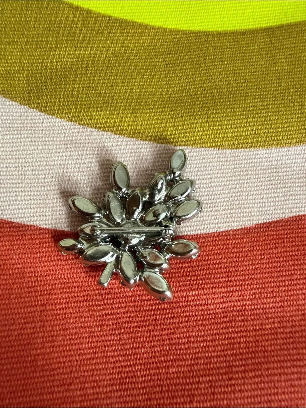 1950s / 60s Rhinestone Old Money Glam Luxury Brooch
